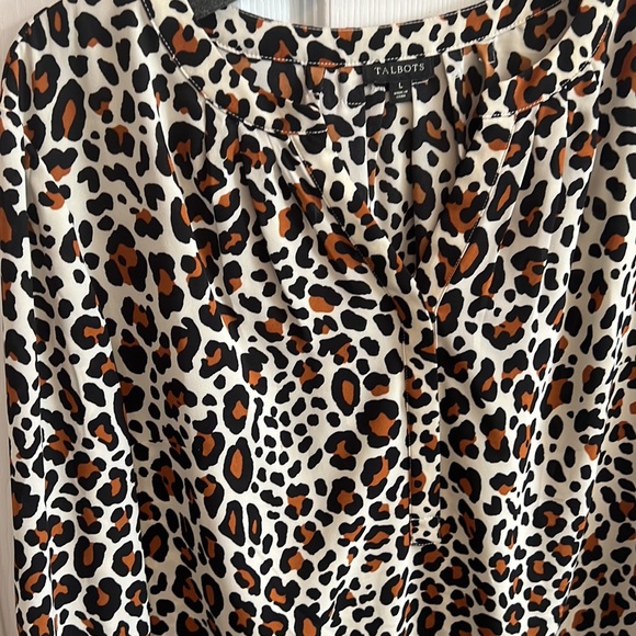 Top - Picture 2 of 3